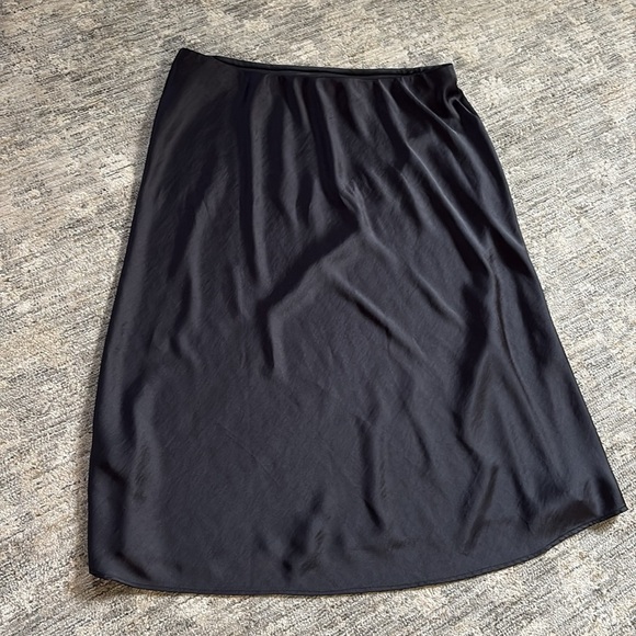 Lane Bryant Black A-Line Midi Skirt for Cocktail - size 16 - elastic waist - Picture 5 of 5